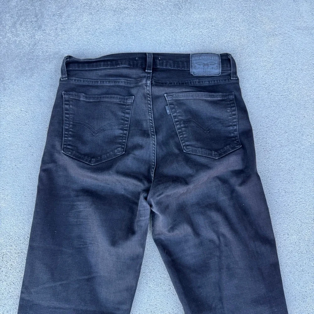 Levi's‎ 724 High Rise Straight Size 30 Black Denim Jeans Women - Picture 4 of 9